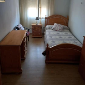 Quarto para alugar num apartamento partilhado em almeria