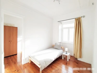 Quarto para alugar num apartamento partilhado em Lisboa