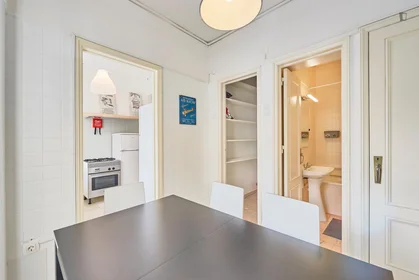 Quarto privado em Rua Sampaio e Pina, imagem 17 de 20