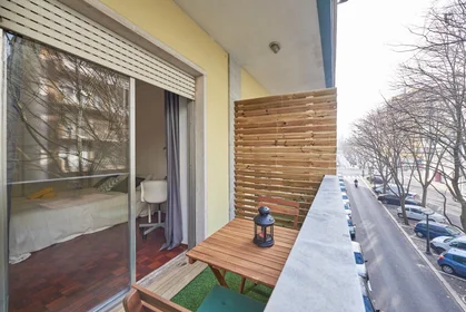 Quarto privado em Rua Sampaio e Pina, imagem 8 de 20