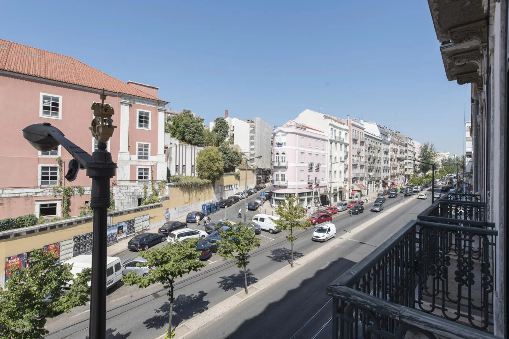 Confortevole e spaziosa stanza per studenti in 