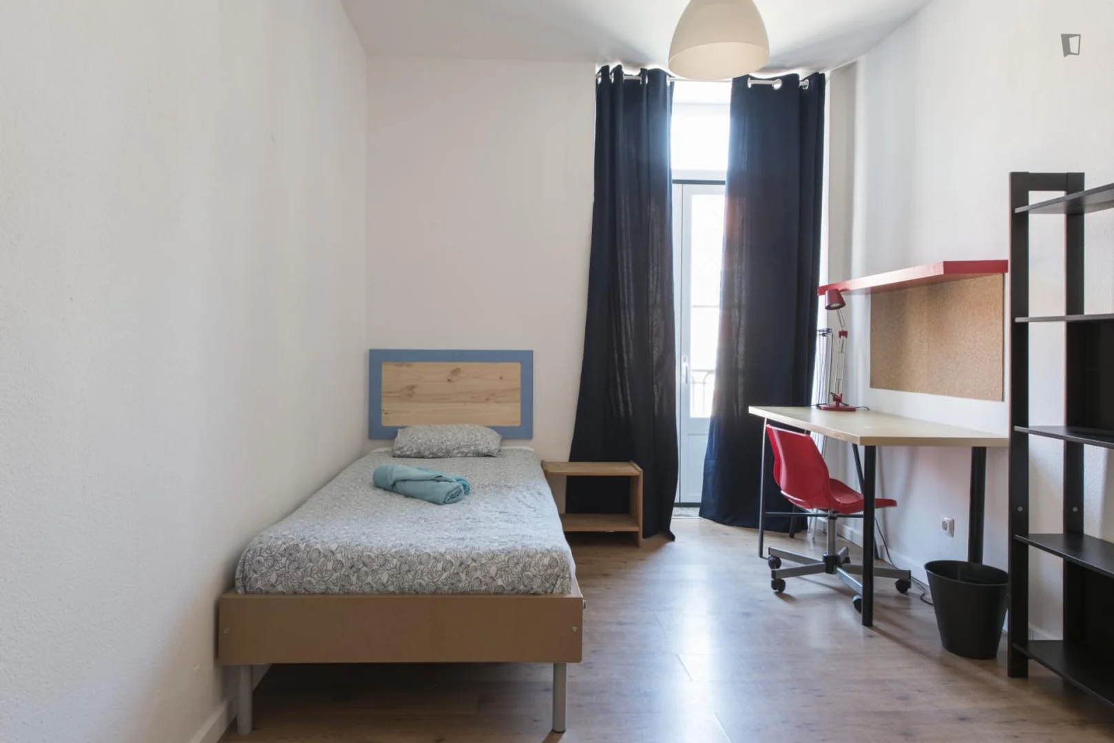 Komfortables und geräumiges Studentenzimmer in 