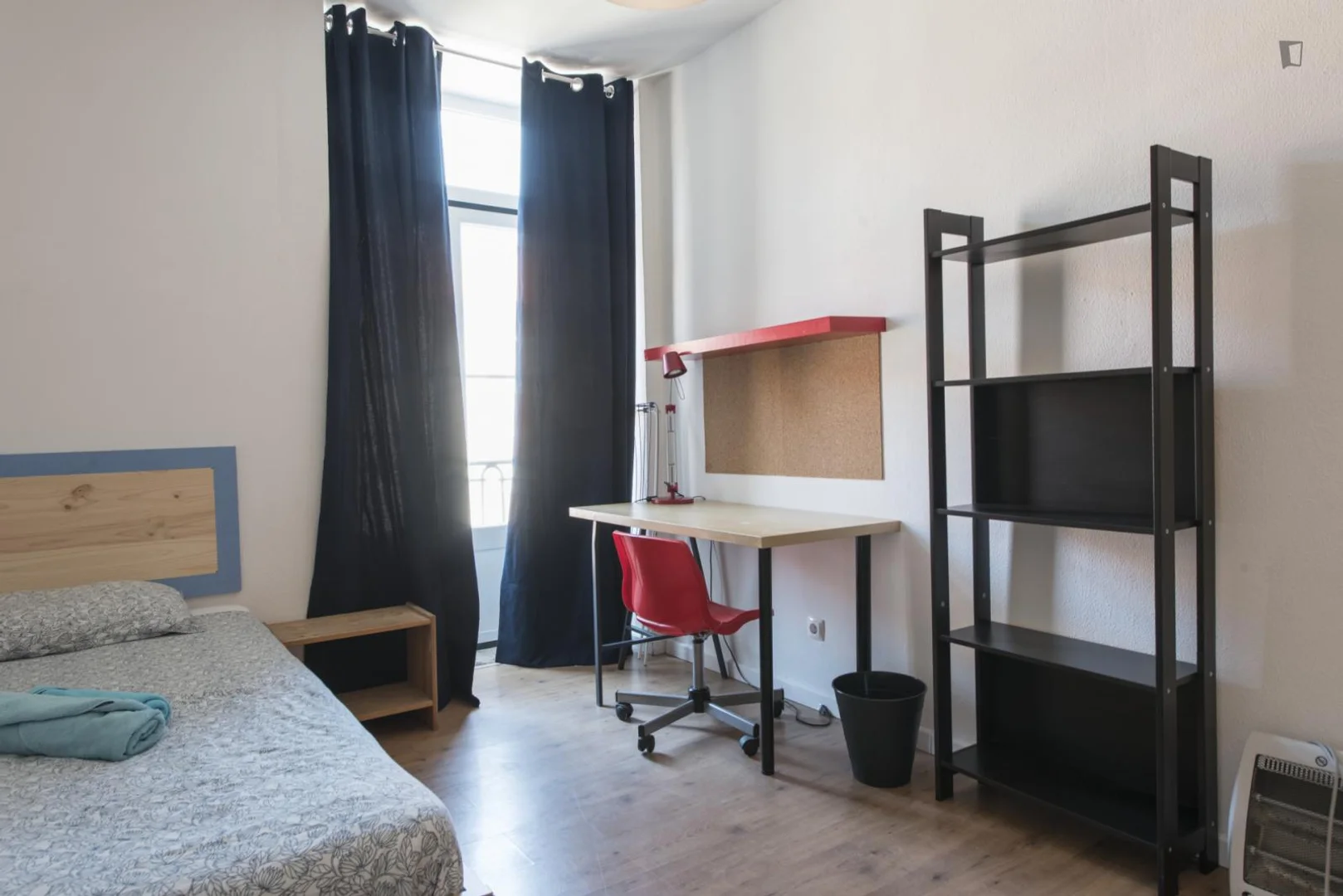 Komfortables und geräumiges Studentenzimmer in 