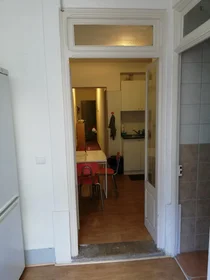 Stanza privata in Rua Eduardo Brazão, immagine 17 di 30
