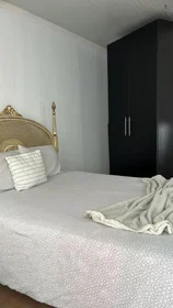Stanza privata in Rua Eduardo Brazão, immagine 9 di 30
