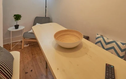 Private room at Rua Pascoal de Melo, image 11 of 20