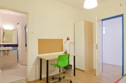 Privatzimmer in der Avenida Almirante Reis, bild 4 von 12