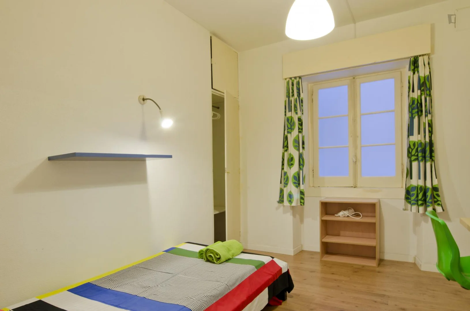 Komfortables und geräumiges Studentenzimmer in 