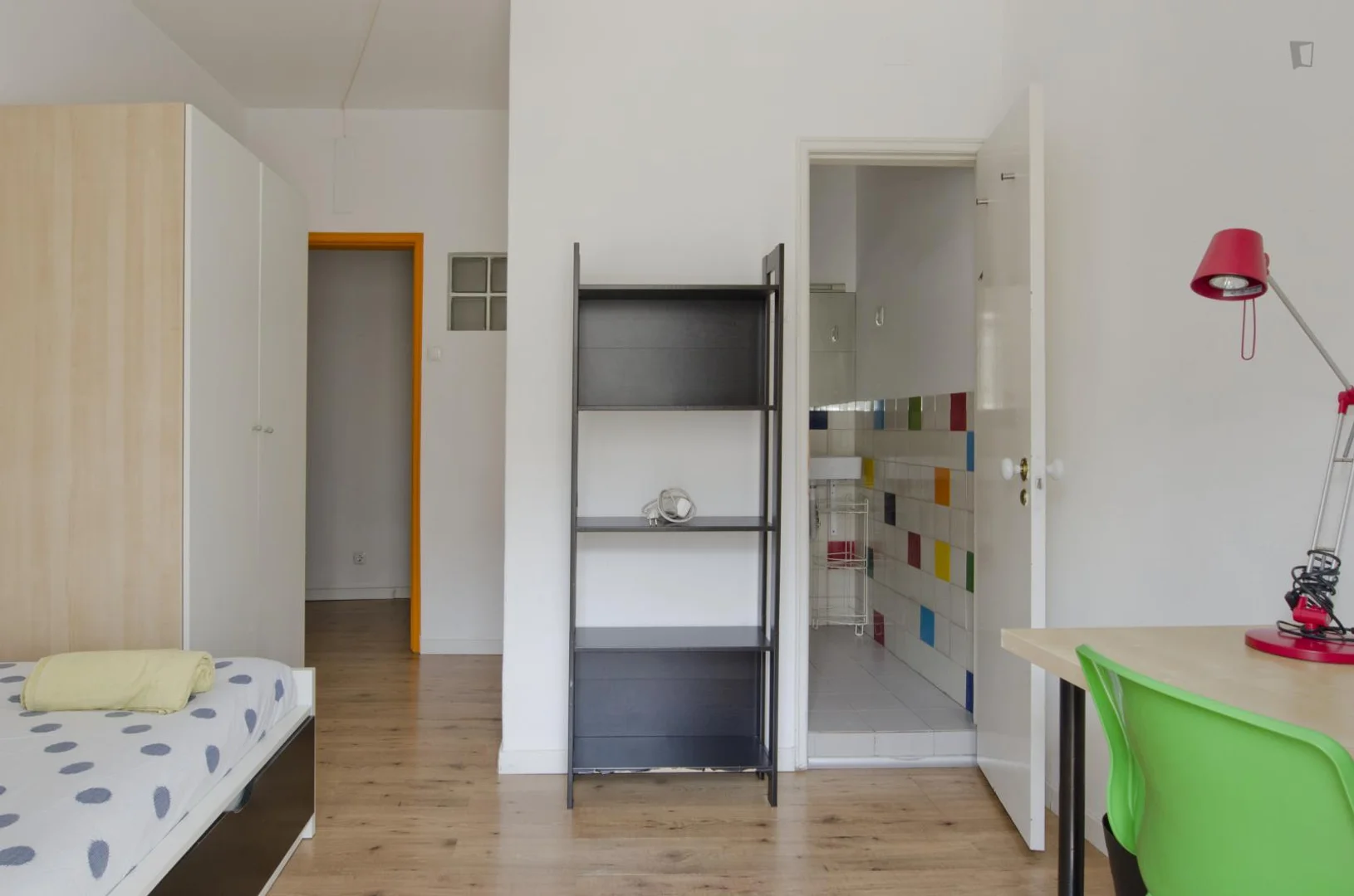 Komfortables und geräumiges Studentenzimmer in 