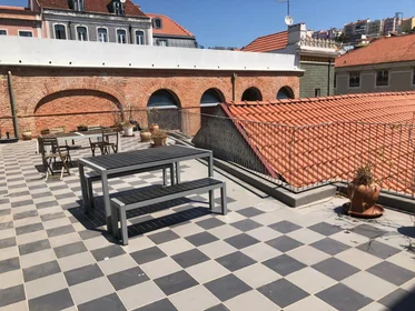 Private room at Avenida Almirante Reis, image 12 of 12