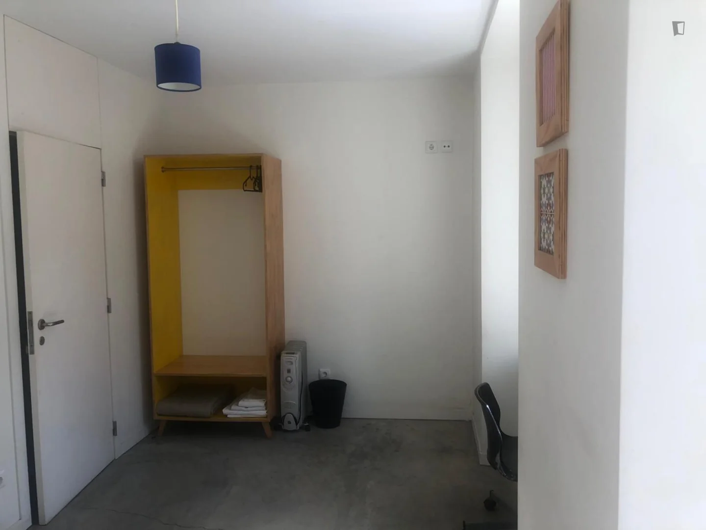 Budget-friendly student room close to campus in 