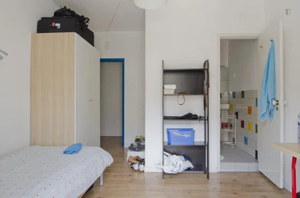 Privatzimmer in der Avenida Almirante Reis, bild 3 von 12