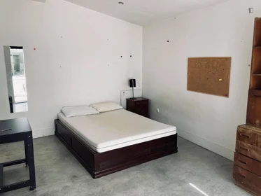 Quarto privado em Rua do Carrião, imagem 1 de 10
