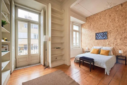 Quarto para alugar num apartamento partilhado em Lisboa