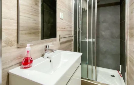 Chambre privée à Av. Infante Dom Henrique, image 19 de 28