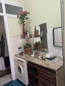 Stanza privata in Rua Luís de Camões, immagine 13 di 15