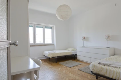Room for rent in a shared flat in Lisboa