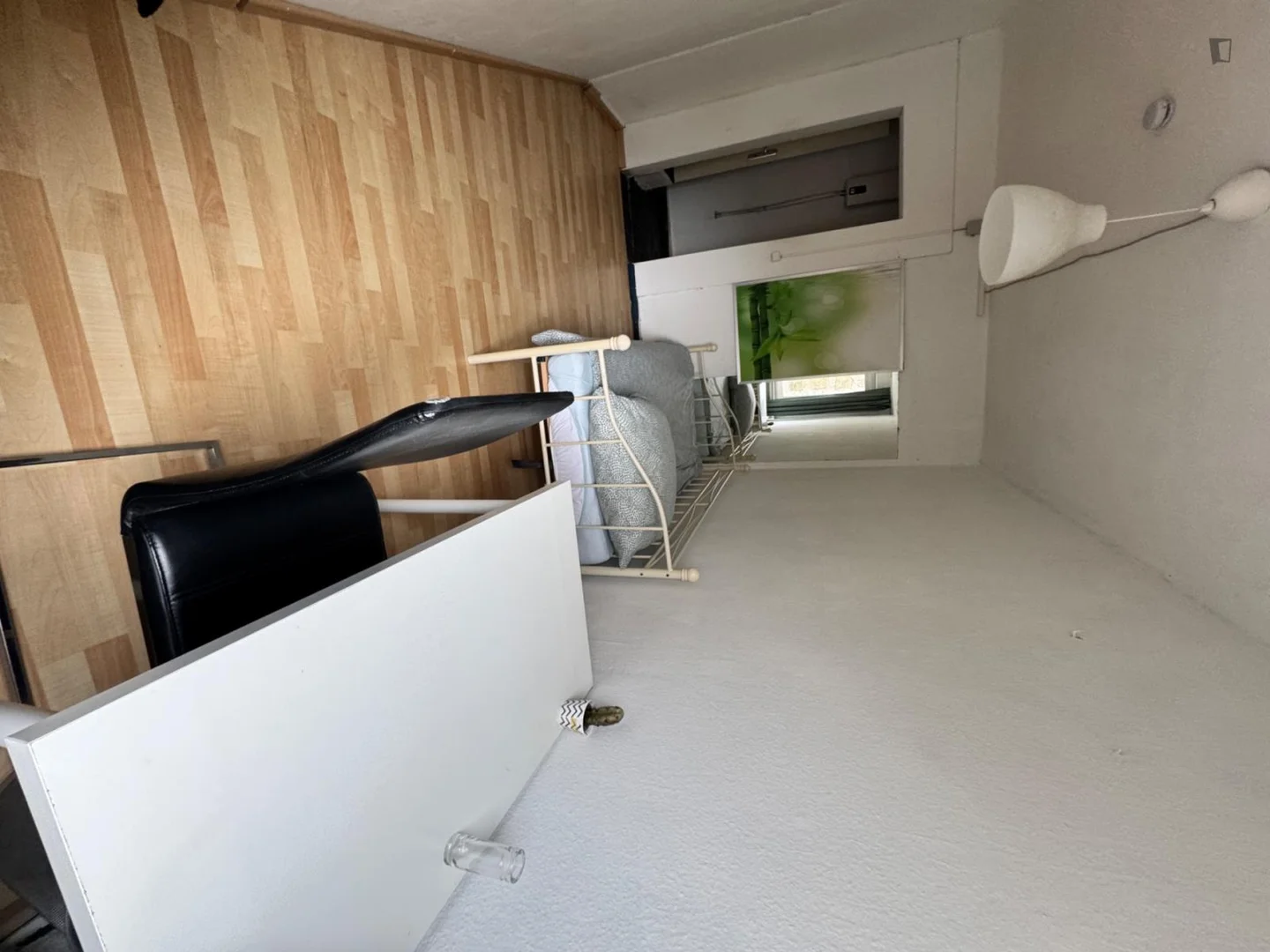 Habitación acogedora para estudiantes disponible en 