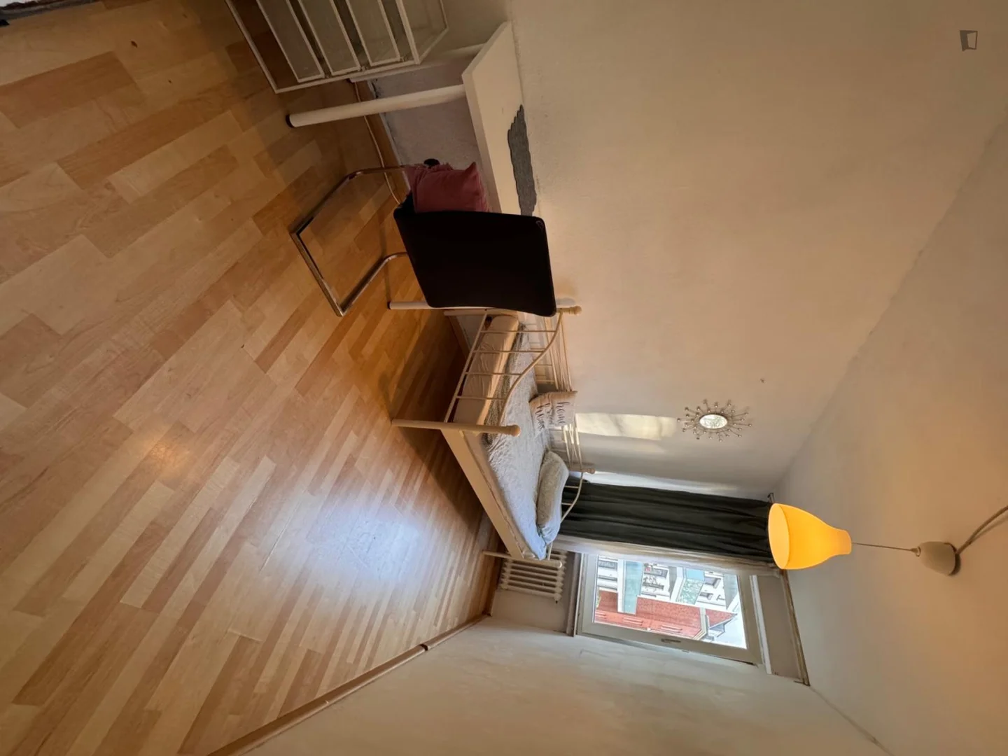Habitación para estudiantes en  con modernas comodidades