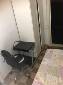 Habitación privada en Ronda del Guinardó, imagen 2 de 13