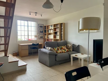 Alojamiento con 3 habitaciones en Cerdanyola Del Vallès