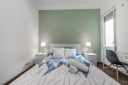 Private room at Avinguda Diagonal, image 2 of 16