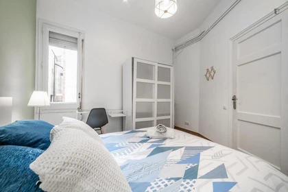 Private room at Avinguda Diagonal, image 3 of 16