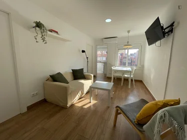 Habitación privada en Carrer Mas 133, imagen 13 de 15