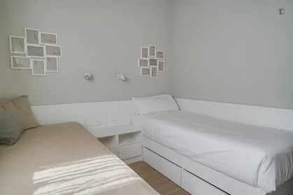 Prywatny pokój w rezydencji Carrer de Sèneca, obraz 20 49