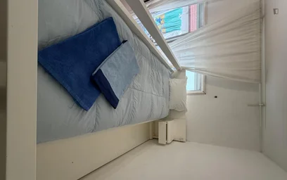 Private room at Rua dos Castelos, image 21 of 24