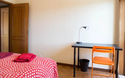 Stanza privata in Praceta Afonso Pinto de Magalhães, immagine 2 di 17