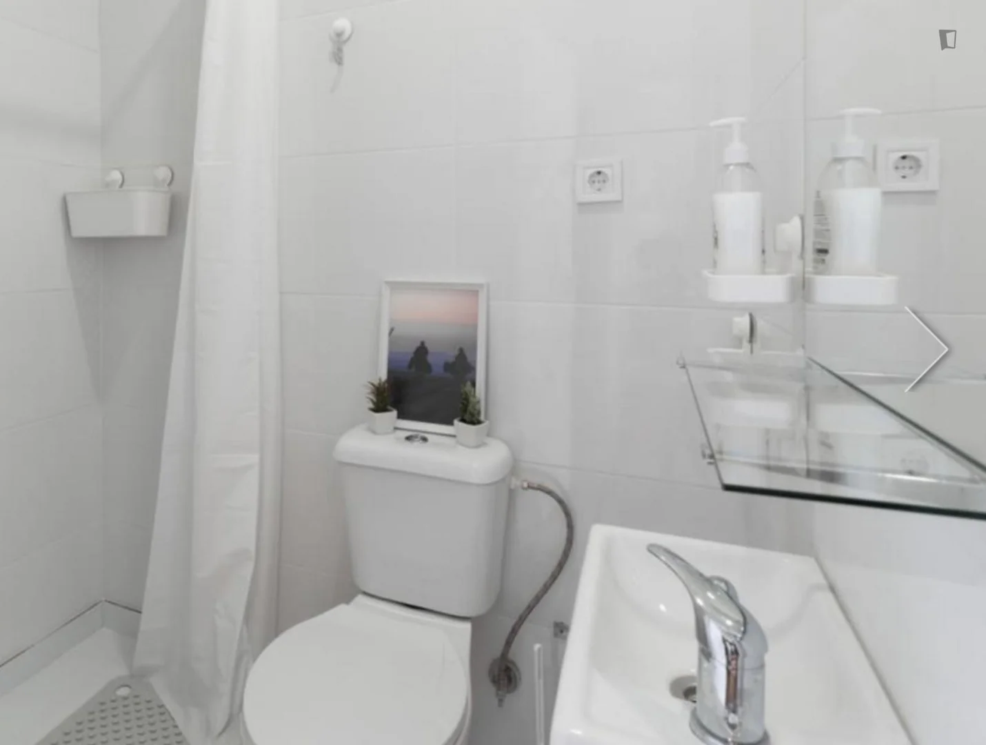 'de öğrenci dairesinde, tamamen mobilyalı kiralık oda