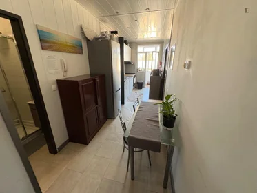 Private room at Rua de Contumil, image 22 of 22