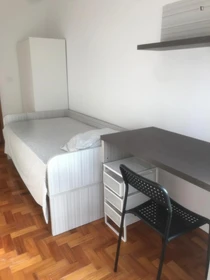 Habitación en alquiler con cama doble Oporto