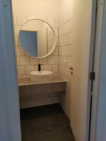 Privatzimmer in der Rua de Nove de Abril, bild 9 von 18