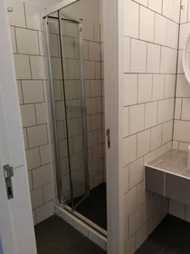 Privatzimmer in der Rua de Nove de Abril, bild 10 von 18