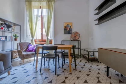 Appartamento con 2 camere da letto a Firenze
