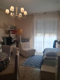 Habitación privada en Via di Novoli, imagen 5 de 17
