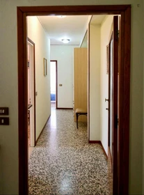 Moderne und helle Wohnung in Parma