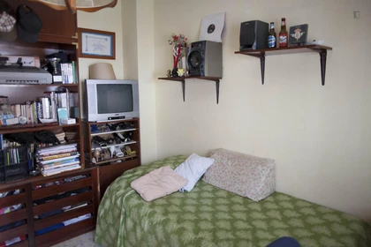 Room for rent in a shared flat in Dos Hermanas