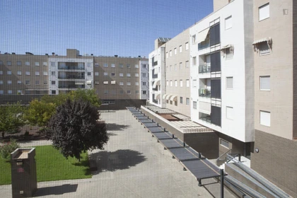 Stanza in affitto in appartamento condiviso a Siviglia