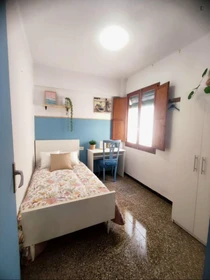 Alquiler de habitación en piso compartido en Castellón De La Plana