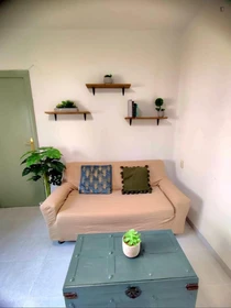 Pokój do wynajęcia we wspólnym mieszkaniu w Castellón De La Plana