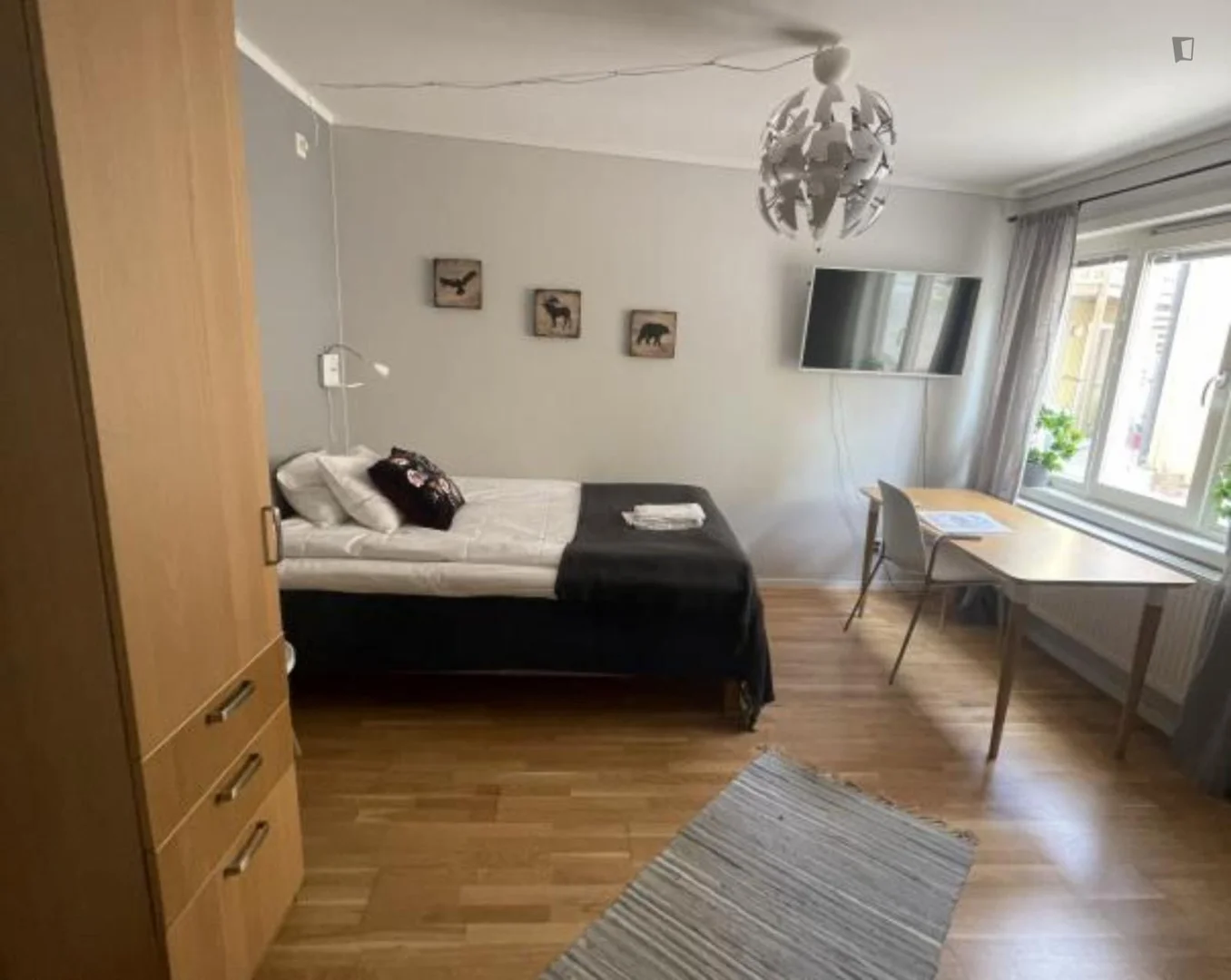 Chambre d'étudiant fonctionnelle parfaite pour étudier dans 