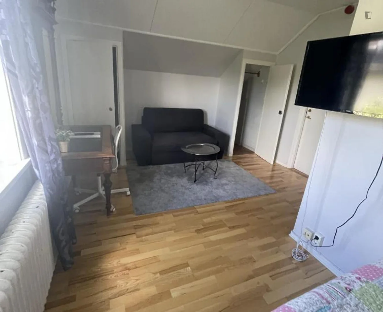 Chambre à louer dans un appartement d'étudiant à , entièrement meublée