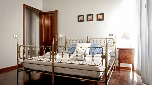 Appartamento con 3 camere da letto a Livorno
