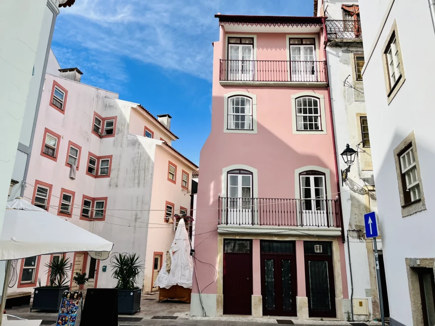 Nowoczesne i jasne mieszkanie w Coimbra