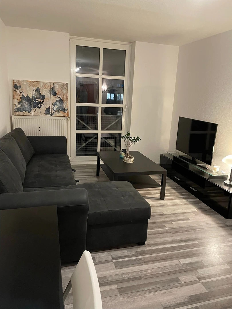Renting rooms by the month in aachen