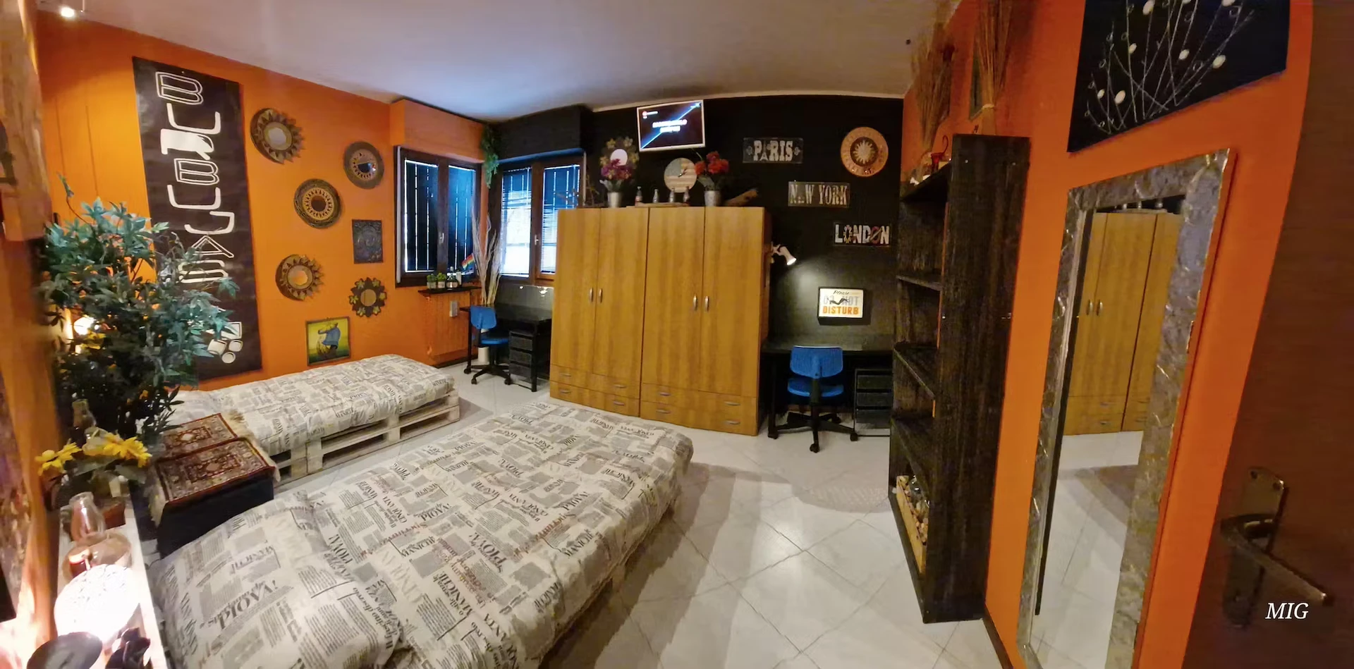 3 yatak odalı dairede ortak oda Bergamo