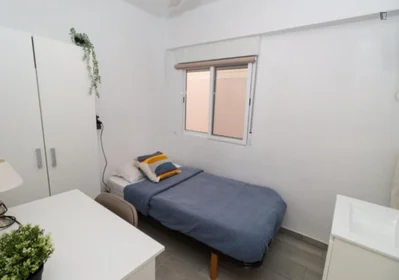 Prywatny pokój Carrer de Pintor Ferrandis, obraz 3 24